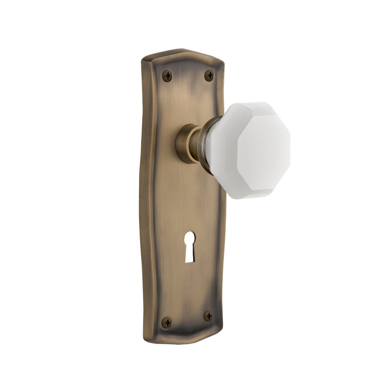 Prairie Plate with Decorative Keyhole and Waldorf White Milk Knob, Antique Brass, 2-3/4”