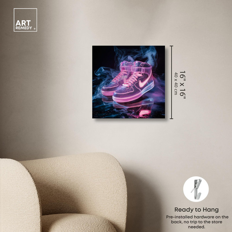 «Fuchsia Flicker Canvas Sneaker» par Art Remedy, H 16 po x l 16 po x P 1,5 po, Toile tendue