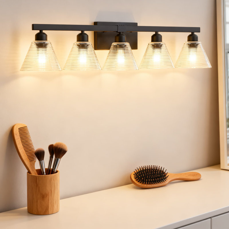 Applique murale de salle de bain 5 lumières, applique murale moderne en métal noir avec abat-jour en verre nervuré transparent pour miroir, cuisine, chambre à coucher