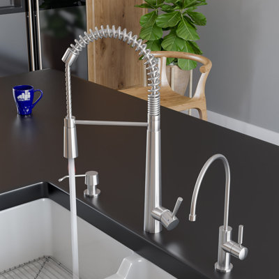 Robinet de cuisine en acier inoxydable massif à poignée simple