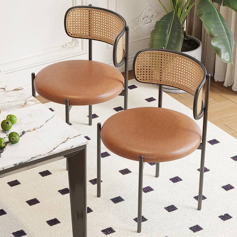 Ensemble de 4 chaises de salle à manger en rotin naturel avec une conception ergonomique et une structure en métal robuste pour une assise confortable