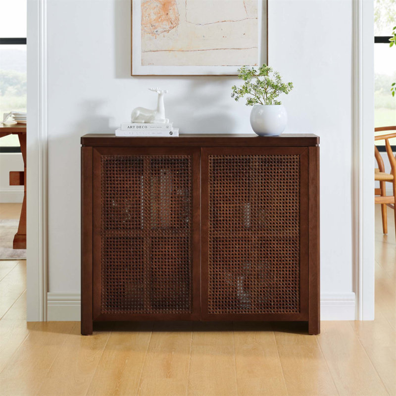 Buffet Mid-Century moderne en rotin avec 2 trous de sortie, idéal pour un rangement polyvalent et un design élégant dans n'importe quelle pièce