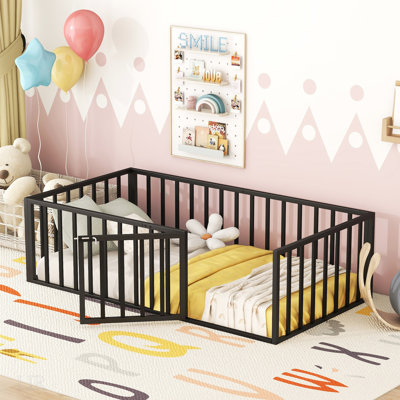 Structure de lit polyvalente en métal avec clôture et porte ouverte pour les jeux, la lecture et le sommeil des enfants