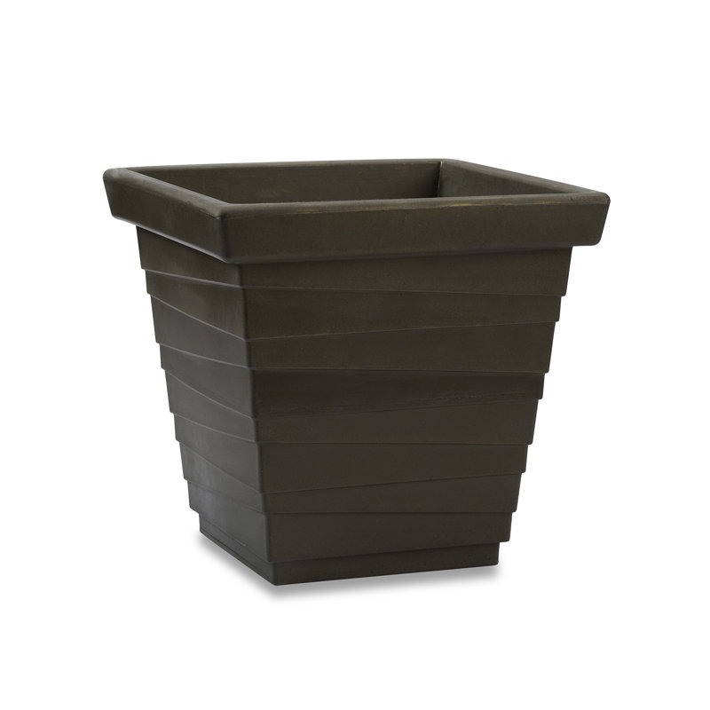 Pot à fleurs en plastique Saskatia, H 16 po x l 16 po x P 16 po, Bronze vieilli