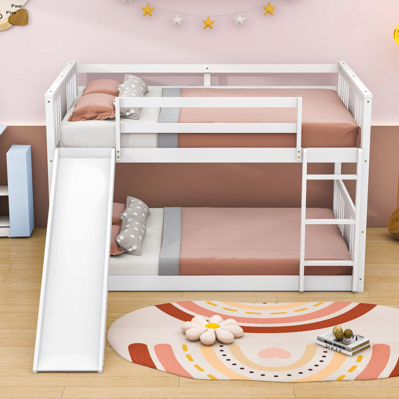 Lit superposé double au dessus d'un lit double en bois avec glissade, Blanc