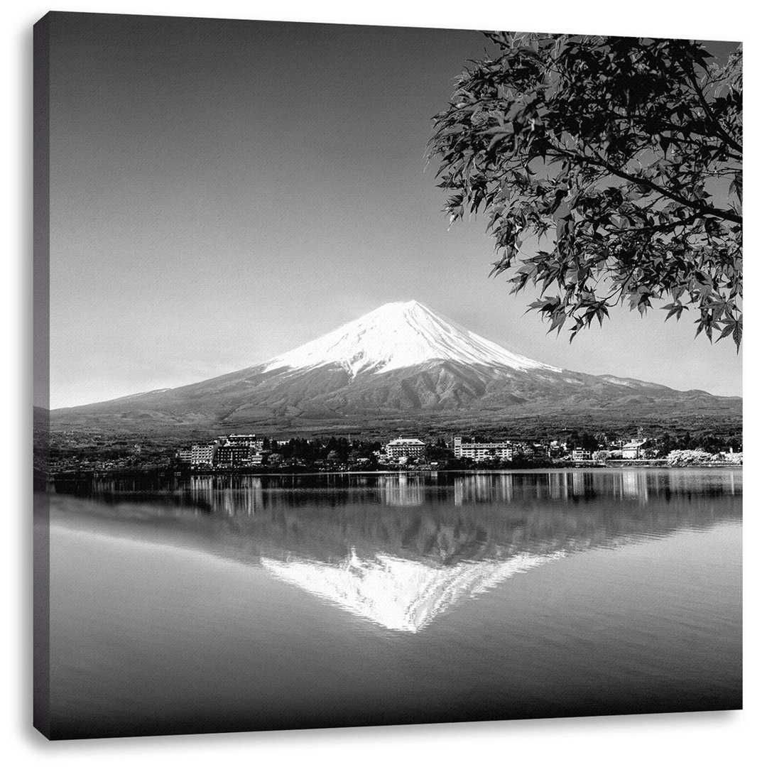 Leinwandbild Berg Fujiyama mit rotem Herbstbaum