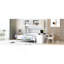 Lit escamotable mural avec bureau, tablettes de rangement et grandes armoires