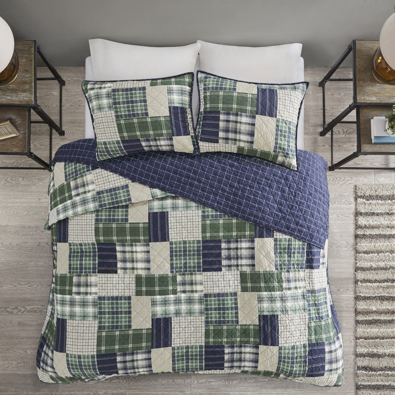 Timber 3 Piece Reversible Printed Quilt Set, King Coverlet + 2 King Shams, Green/Navy
