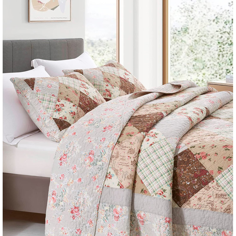 Pre-Washed Lightweight Cotton Floral Diamond Patchwork Quilt Set, King Quilt + 2 King Shams