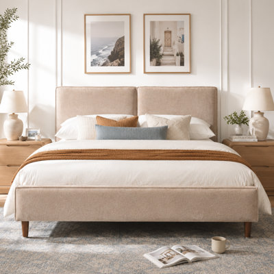 Lit plateforme tapissier beige avec tête de lit matelassée Willma