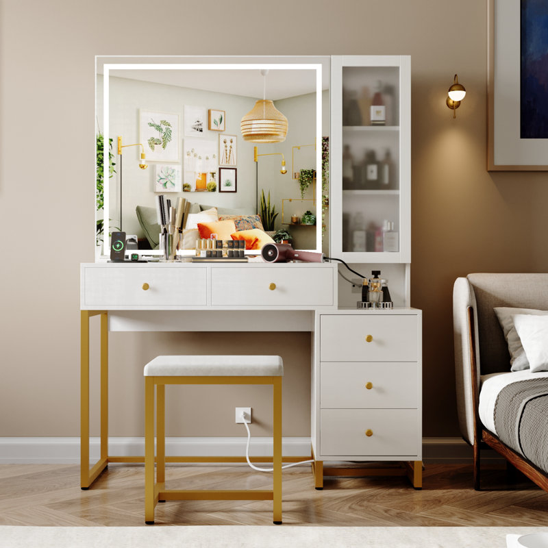 Quinnel Vanity, White