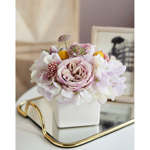 Arrangement de fleurs mixtes