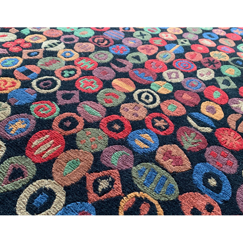 BOTTLE CAPS BLACK, Rectangle 4' x 6'