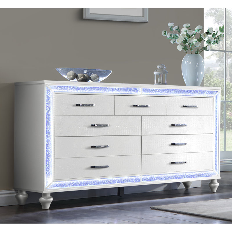 Commode 9 tiroirs avec veilleuse DEL Wabbaseka, Blanc