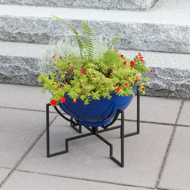 Pot de fleurs en acier galvanisé, H 13,25 po x l 16 po x P 16 po, Bleu français