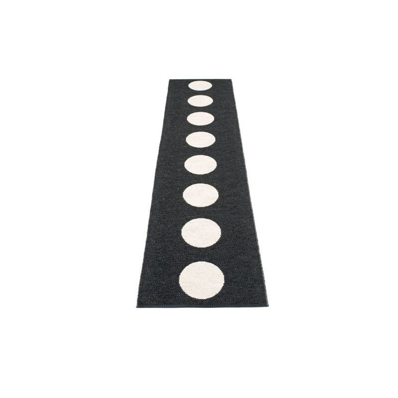 Rug VERA Black 2.25 x 5 ft, Runner 2'4" x 9'10"