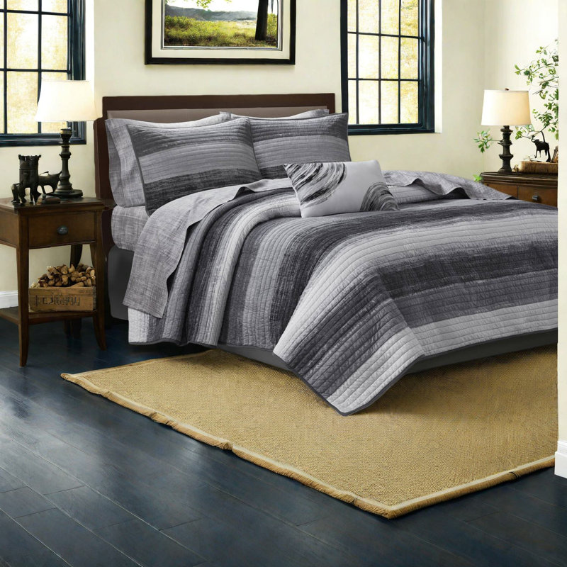 Premium Bedding Sets, Microfiber Cotton Quilt, Modern Striped Design For Home