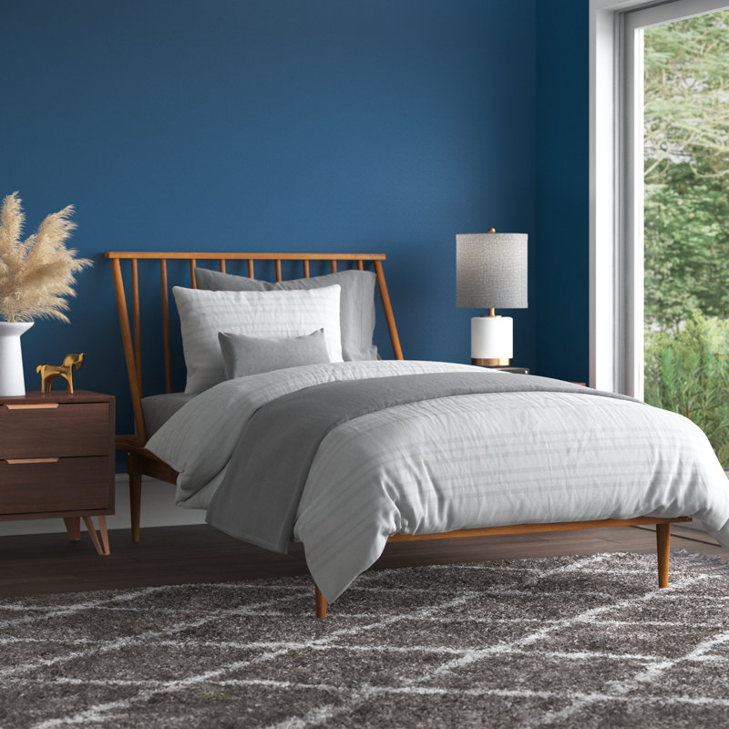 Henline Solid Wood Platform Spindle Bed, Caramel, Twin