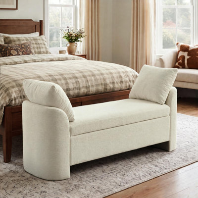 Banc de rangement moderne rembourré de 148 cm de large avec coussins, banc de chambre en chenille aux côtés incurvés pour chambre, entrée ou salon