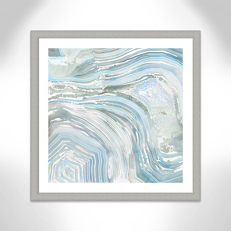 «Belby Agate in Blue II - Floater Frame», impression, Argent brossé, H 33,5 po x l 33,5 po x P 1,25 po