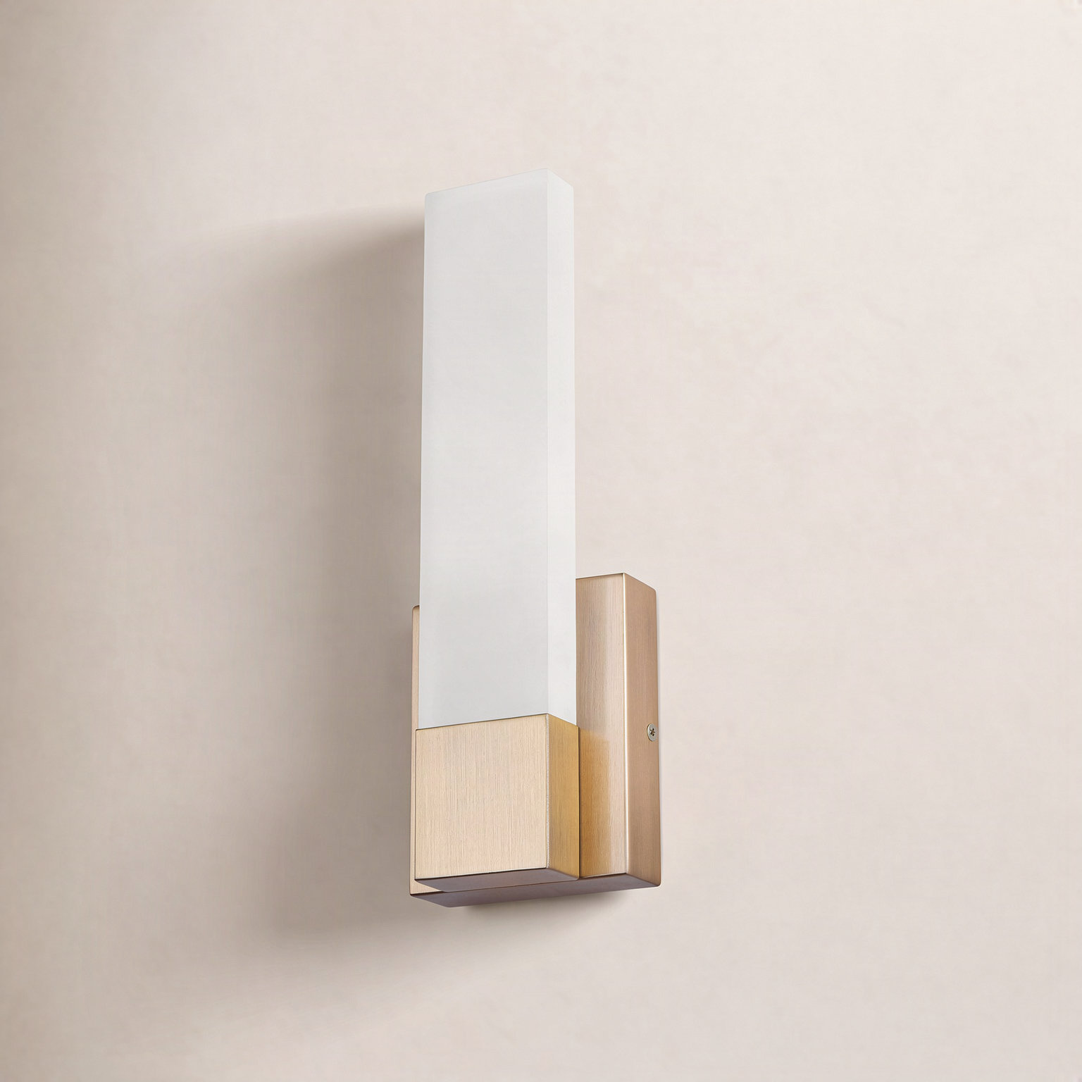Rosamond Single Light Wallchiere, Gold