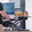 Convertisseur de bureau pour travailler debout réglable en hauteur-829583880-895624142