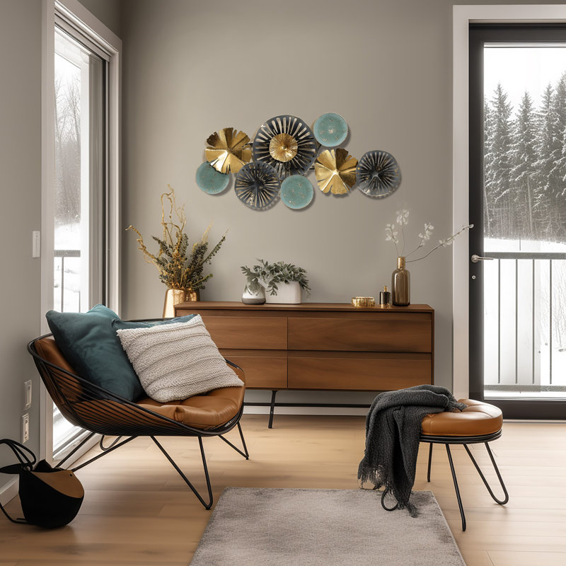 Handmade Glam Abstract Wall Decor on Metal
