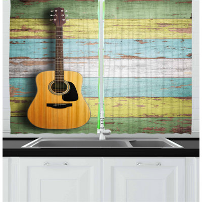 Pointed Kitchen Curtain