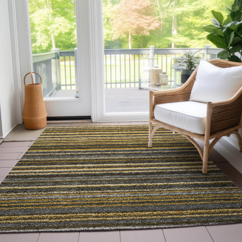 Siohban Washable Striped Indoor / Outdoor Rug, Rectangle 5' x 7'6"