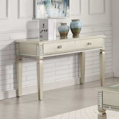 Élégante table de canapé glamour argentée avec tiroirs de rangement et plateau en verre trempé de 5 mm, parfaite pour les salons modernes.