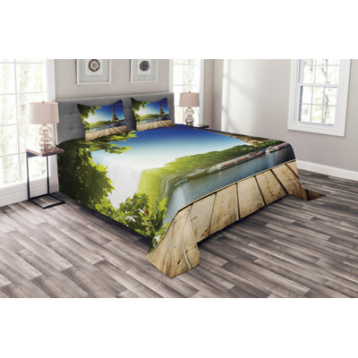 Green/Blue/White Microfibre Bedspread