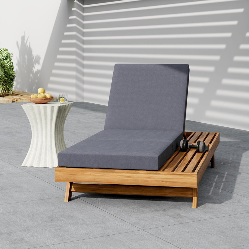  Méridienne d'extérieur en bois d'acacia: lit de bronzage réglable avec table d'appoint intégrée et coussin triple gris foncé