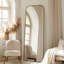 Miroir de plancher moderne pleine grandeur en verre trempé et cadre en alliage d'aluminium-637366213-637366215