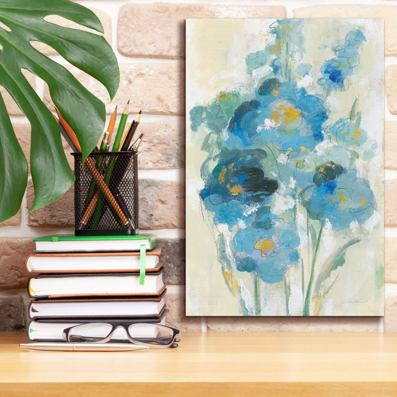 «Loose Bouquet I» par Silvia Vassileva, art mural sur toile, 12 po x 18 po, 18" H x 12" W x 0.75" D