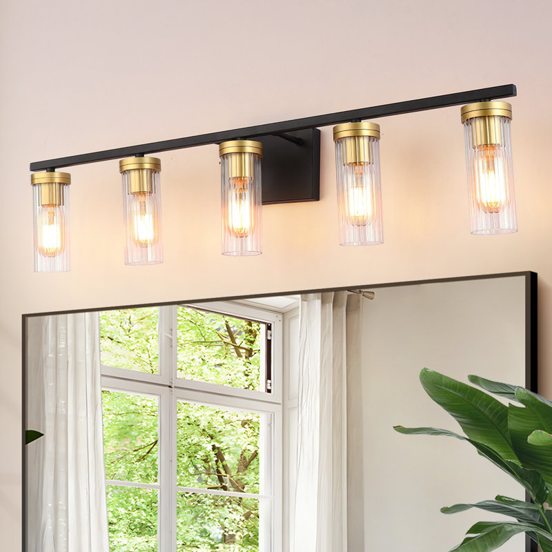 Éclairage pour salle de bain 33 po à 5 lumières noir et laiton avec abat-jour en verre transparent pour salle de bain
