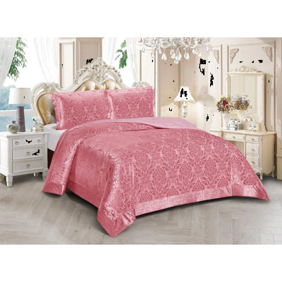 Microfiber / Polyester Bedspread with Pillow Shams