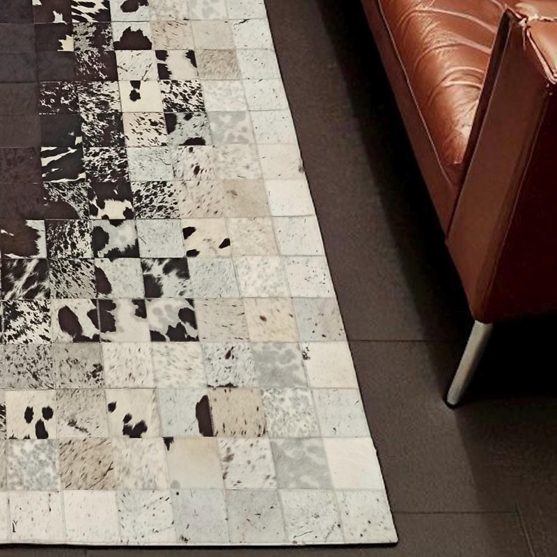 Tapis en cuir de vache brun et blanc, tapis en cuir véritable, Tapis de couloir 2 pi x 7 pi 6 po