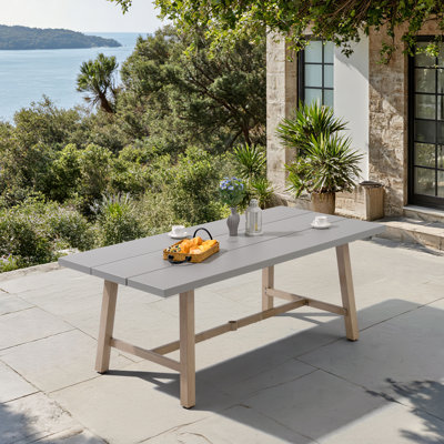 Table de salle à manger d'extérieur