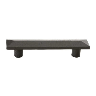 Pyramid 3 1/2" Center to Center Bar Pull