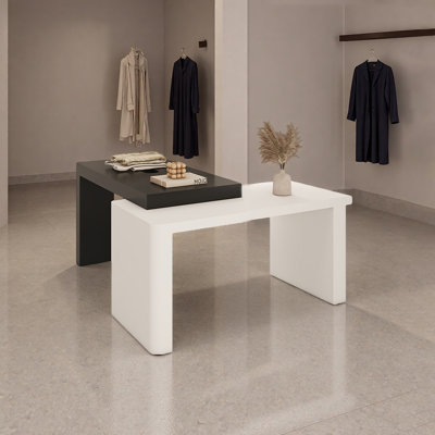 Table de présentation pour la vente au détail