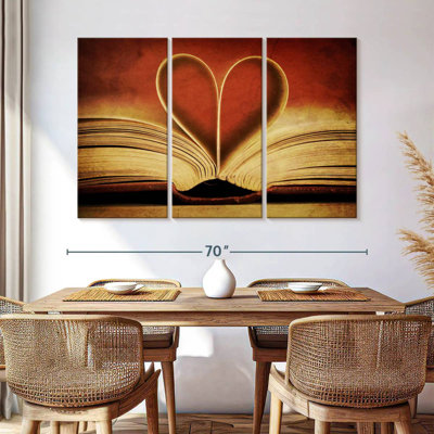 Kerner Book Pages in Heart Shape