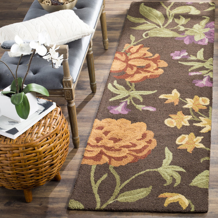 Emrick Hand Hooked Wool Floral Rug