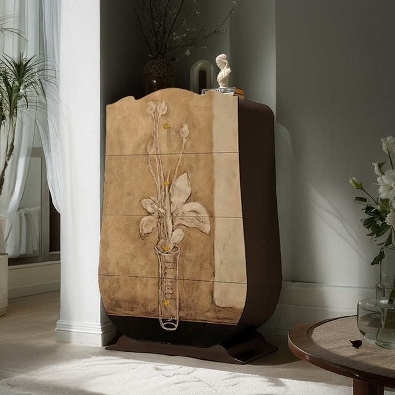Commode de salon à quatre tiroirs de style français