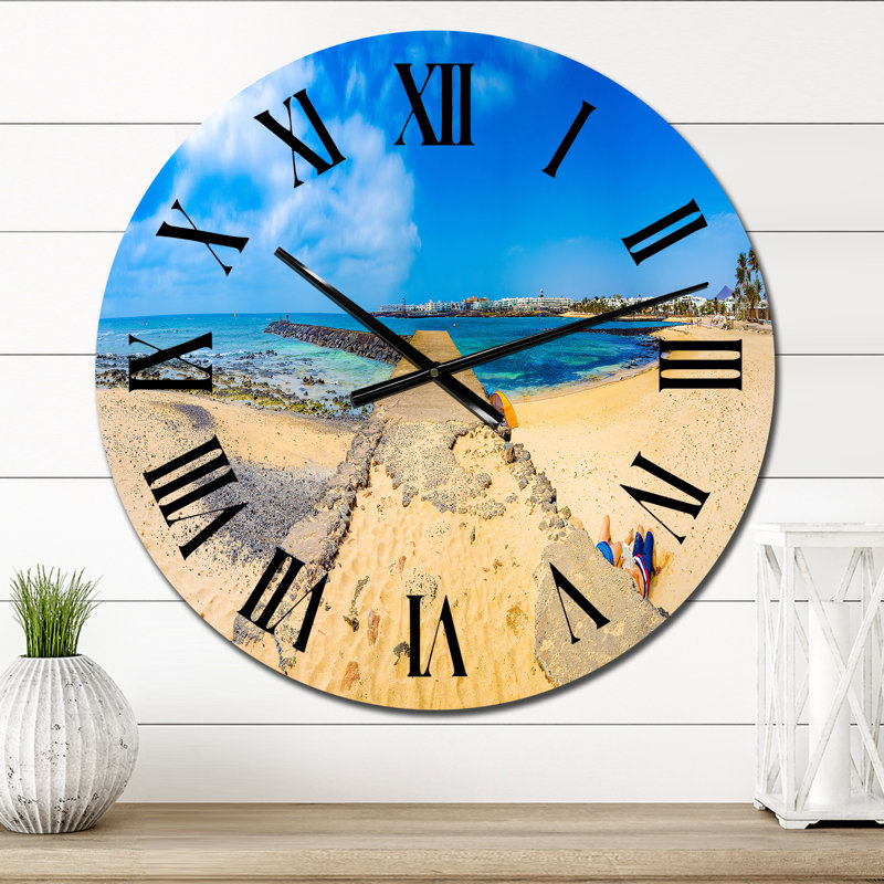 Horloge murale Espagnole à Lanzarote, Petit
