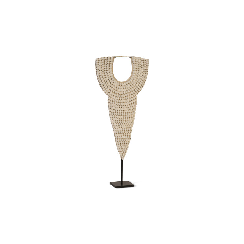 Collier de coquillage géant