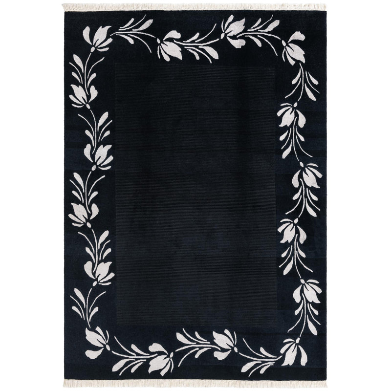 Munoz Black Rug