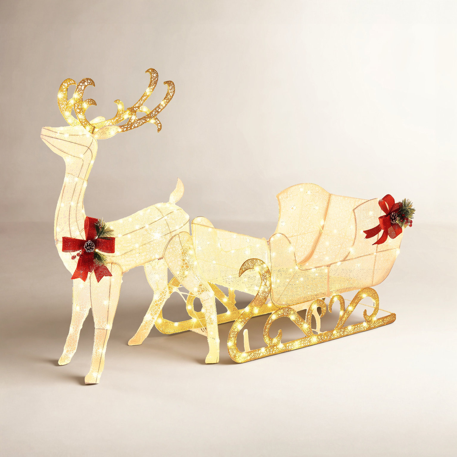 Beckville Lighted Reindeer and Sleigh Display