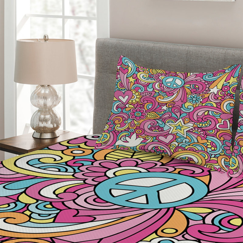 Groovy Polyester Floral Coverlet, King Bedspread + 2 Shams