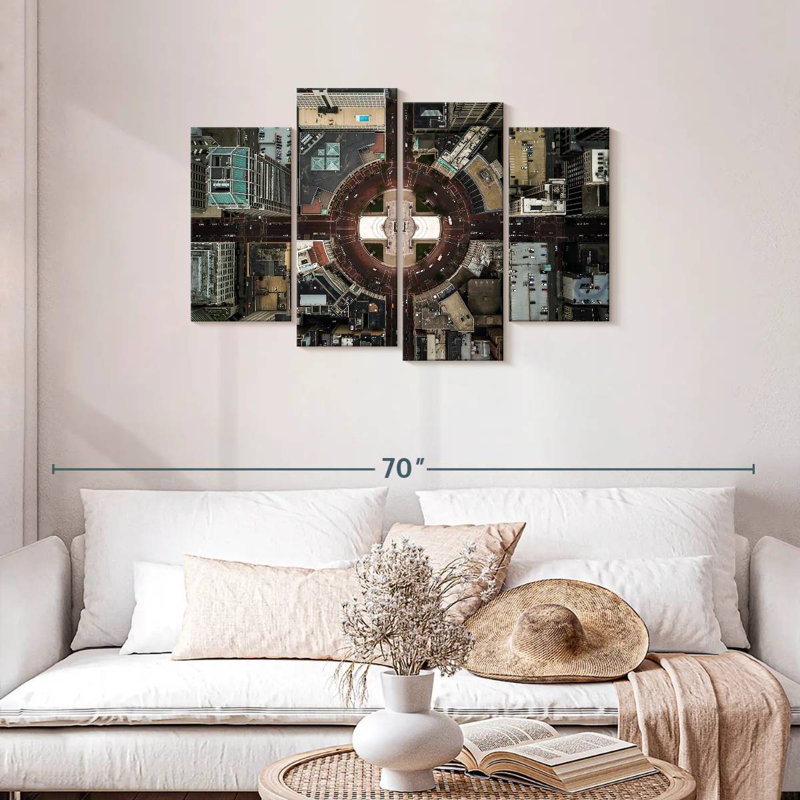 Keesha Indianapolis Monument Circle, 27" H x 43" W
