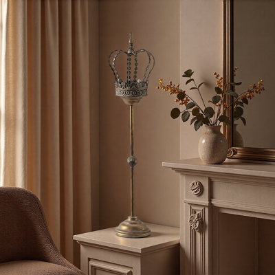 Retro metal crown floor candlestick